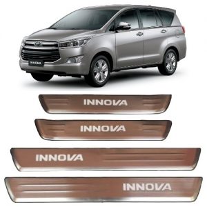 BỘ NẸP BƯỚC CHÂN NGOÀI INOX XE TOYOTA INNOVA CÓ ĐÈN LED 2016-2019