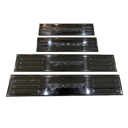 BỘ ỐP BẬC BƯỚC CHÂN TRONG TITAN XE FORD RANGER