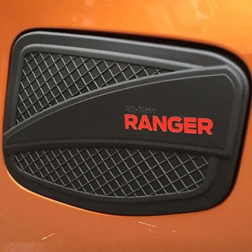 ỐP TRANG TRÍ NẮP BÌNH XĂNG FORD RANGER