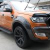 VÈ CUA LỐP CÓ ĐINH XE FORD RANGER 2019
